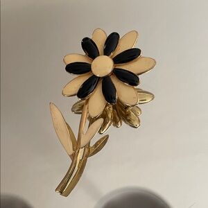 Vintage 60s Black and Cream Floral Brooch